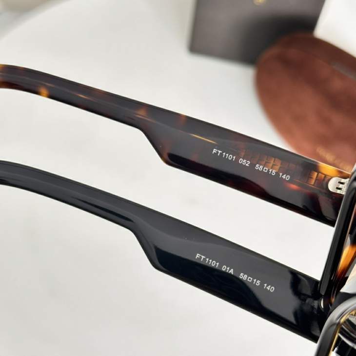 Picture of Tom Ford Sunglasses _SKUfw76199870fw